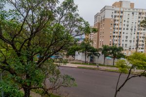 Image 16 - 255685