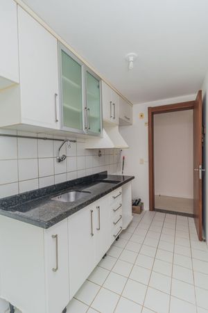 Image 17 - 255685