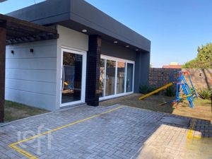 Image 6 - 255689