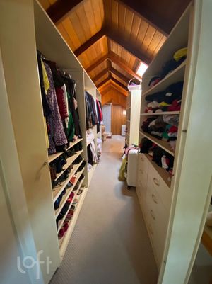 Image 15 - 255756