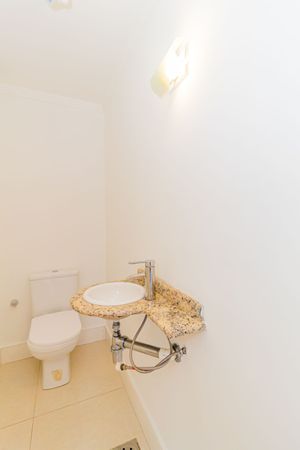 Image 21 - 255786