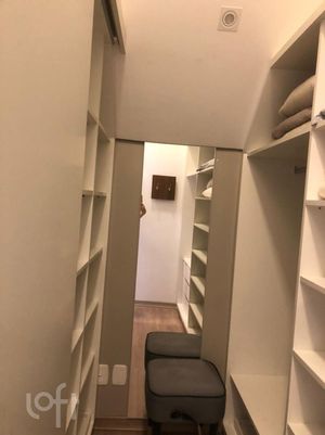 Image 18 - 255891