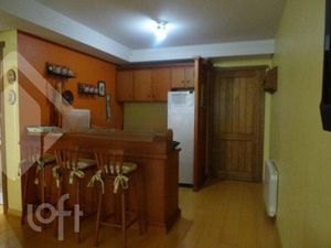 Image 30 - 256083