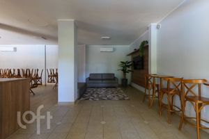 Image 37 - 256167