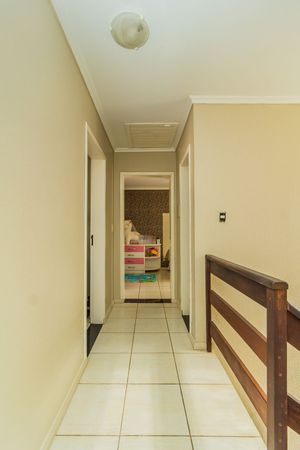 Image 19 - 256176