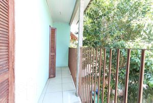 Image 5 - 256195