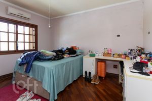 Image 25 - 256325