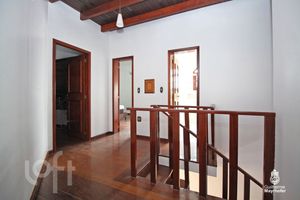Image 17 - 256333