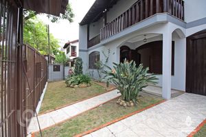 Image 32 - 256333