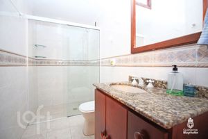 Image 11 - 256333