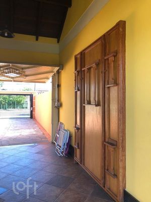 Image 25 - 256382
