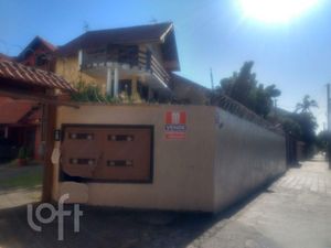 Image 25 - 256385
