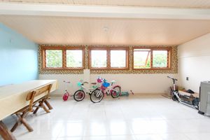 Image 26 - 256420
