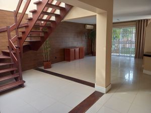 Image 79 - 256503