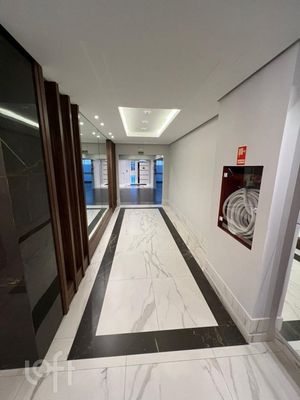 Image 22 - 256550