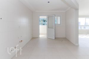 Image 35 - 256550
