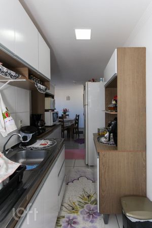 Image 17 - 256633