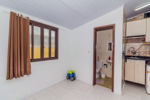 Image 33 - 256681