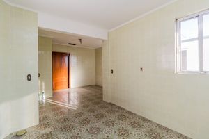 Image 30 - 256802