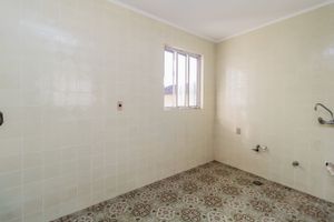 Image 33 - 256802