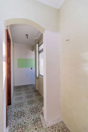Image 35 - 256802