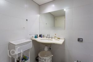 Image 25 - 256855