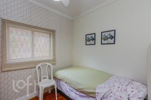 Image 15 - 256877