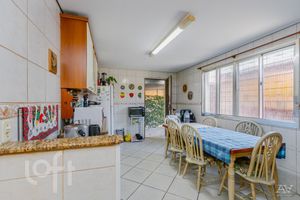 Image 18 - 256877