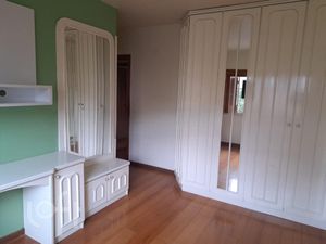 Image 14 - 256881