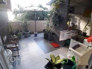 Image 17 - 256994