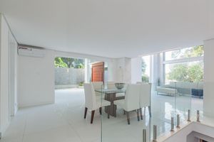 Image 11 - 257648