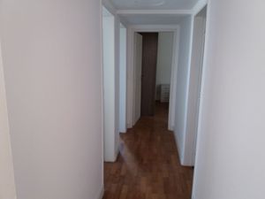 Image 9 - 257802