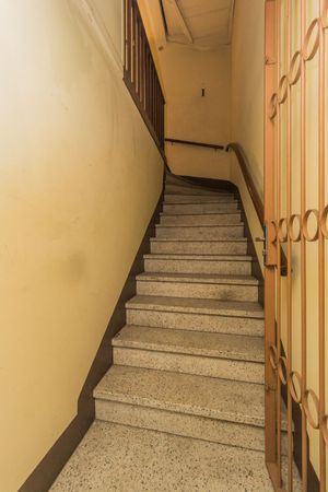 Image 1 - 257943