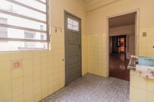 Image 10 - 257943