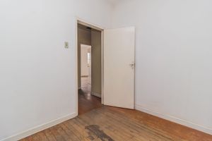 Image 32 - 257943
