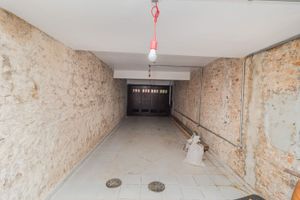 Image 32 - 257951