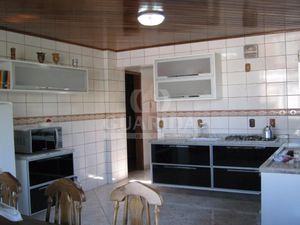 Image 13 - 258145