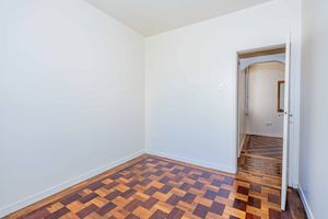 Image 17 - 258329