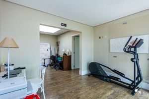 Image 29 - 258379
