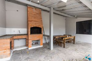 Image 28 - 258521