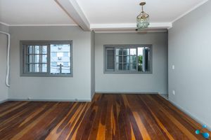Image 38 - 258521