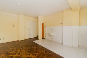 Image 3 - 258600