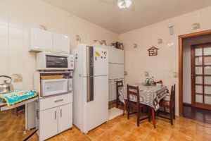Image 16 - 260390