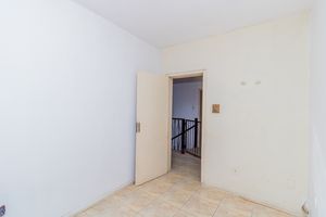 Image 37 - 260529