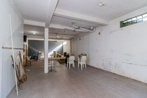 Image 52 - 260529