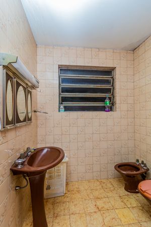 Image 18 - 260718