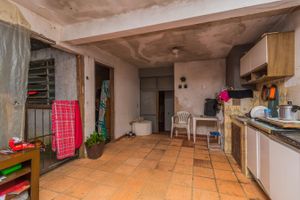Image 23 - 260718