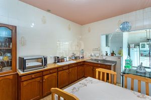 Image 38 - 261318