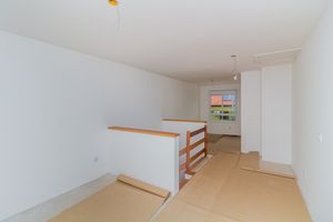 Image 11 - 261411