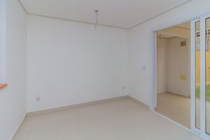 Image 30 - 261411